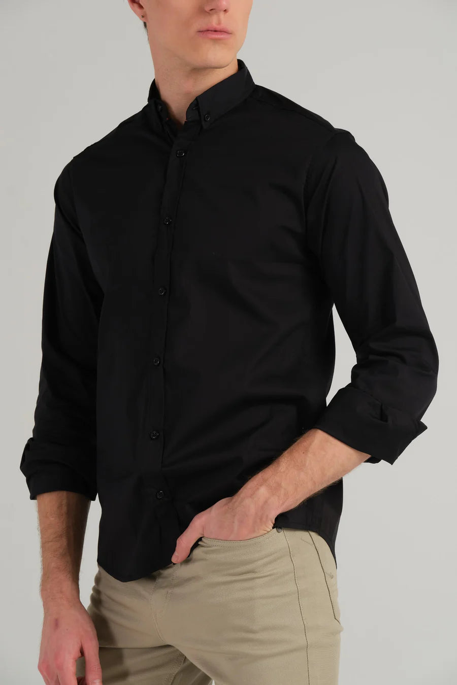 SOLID BLACK WOVEN SHIRT