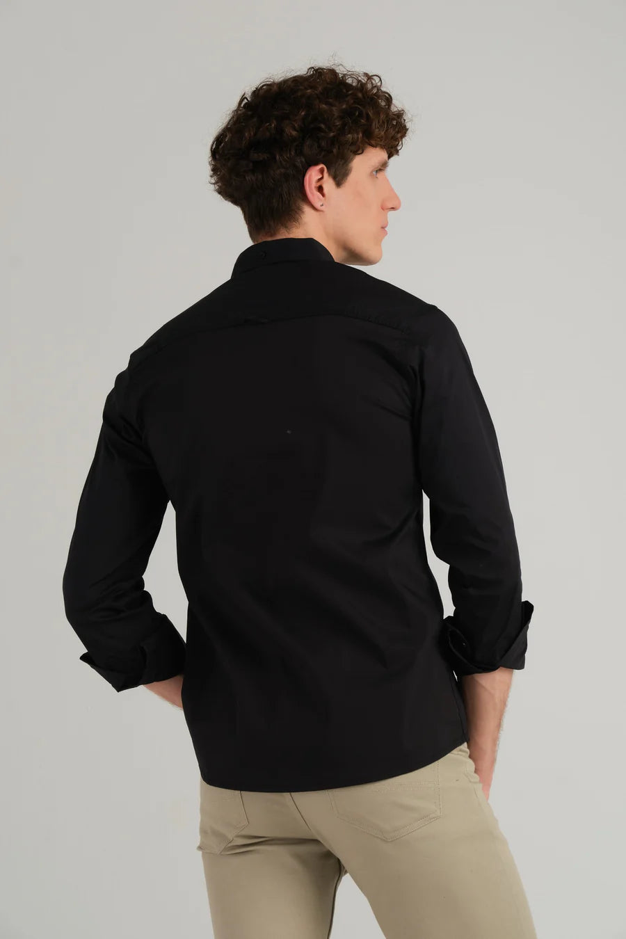 SOLID BLACK WOVEN SHIRT